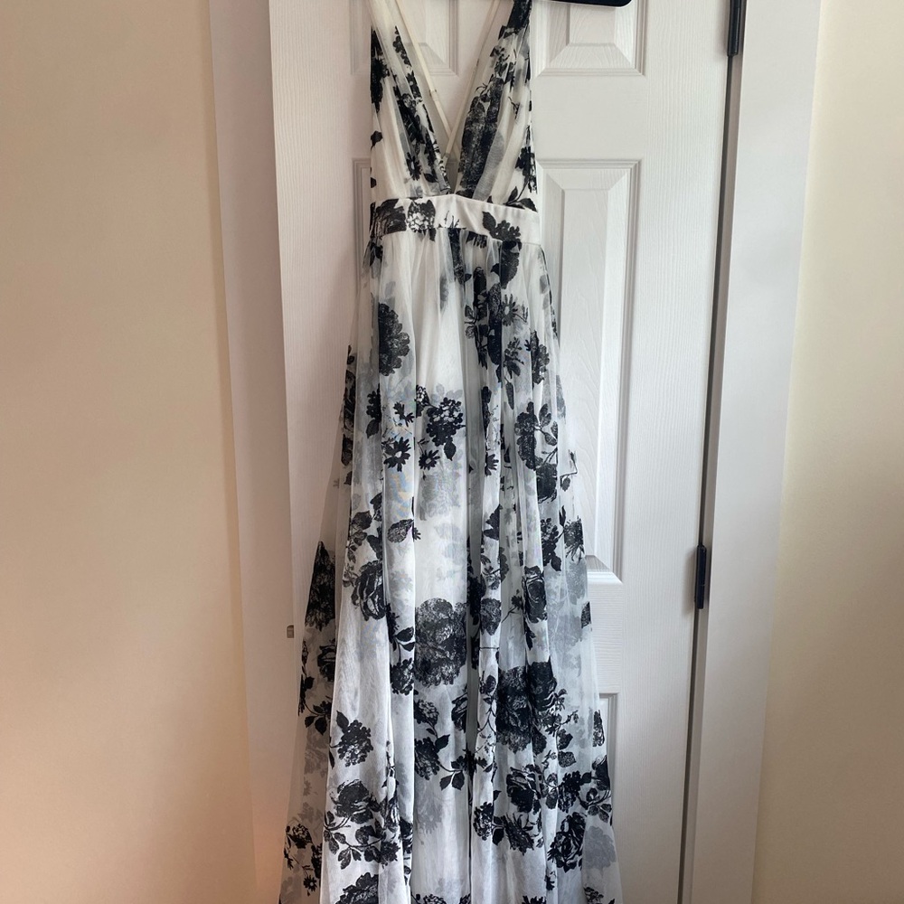 Luxxel Black and White Plunge Maxi Sundress